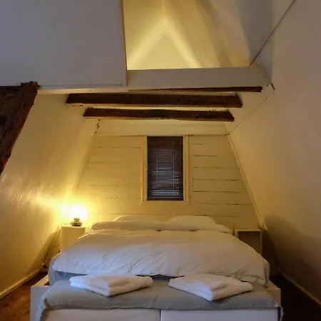 Charming House, Rare Historic House From 1779, Whole House Leilighet