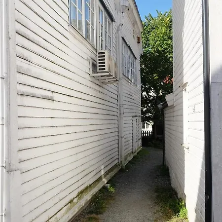 Charming House, Rare Historic House From 1779, Whole House Leilighet