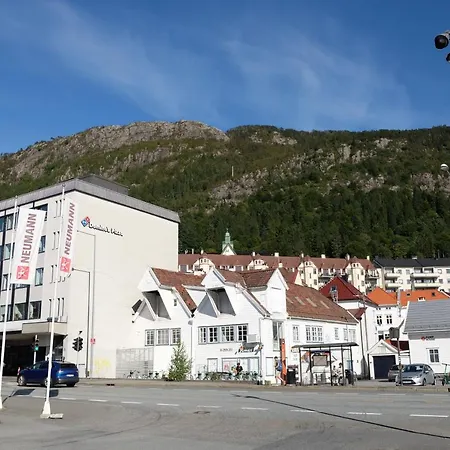 Charming House, Rare Historic House From 1779, Whole House Appartement