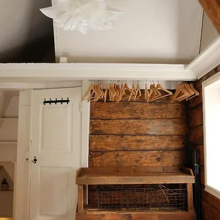 Charming House, Rare Historic House From 1779, Whole House Appartement Bergen