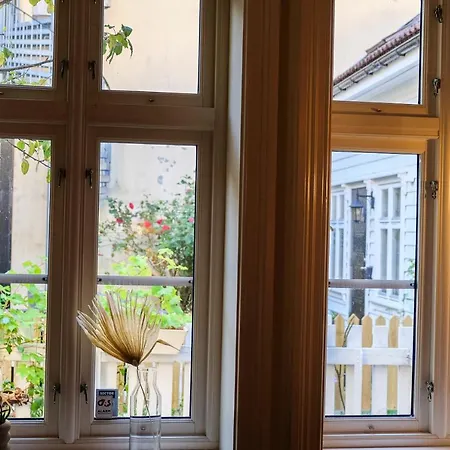 Charming House, Rare Historic House From 1779, Whole House Appartement Bergen